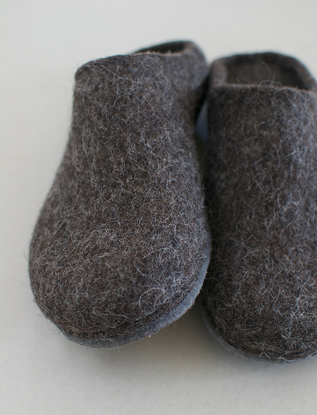 新作 / handmade wool felt roomshoes