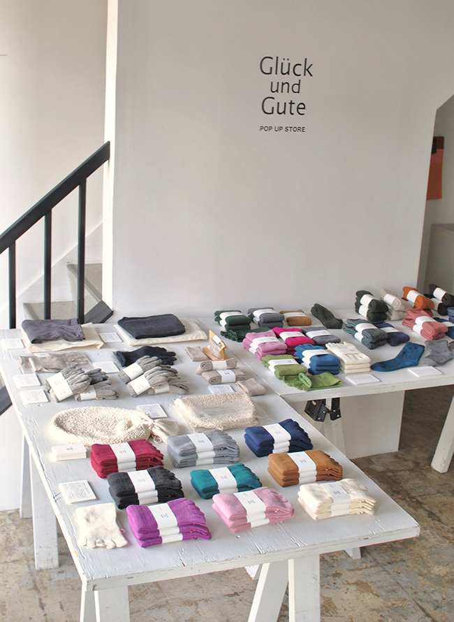 Glück und Gute pop up store「冬も喜ぶ、私の足もからだも!」